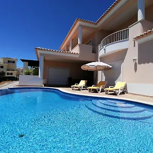 https://casa-rosa-lagos.hotelaalgarve.com